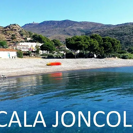 Apartment 2071 - Mediterraneo A 2-6, Zona Tranquila, Sobre Las Rocas, ¡los Pies En El Agua! Relajante Lugar En El Que Podra Descansar Bronceandose. - Es-258-100 Roses